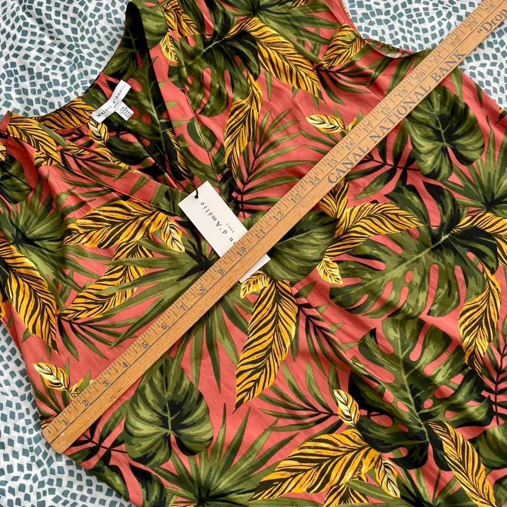NWT Maison d’Amelie Paris Coral Tropical Print Cap-Sleeve V-Neck Blouse Top New - Picture 7 of 11